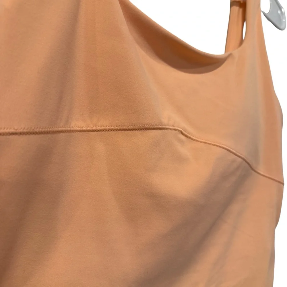 Vuori AllTheForm Support Cropped Tank- S - Picture 4 of 6